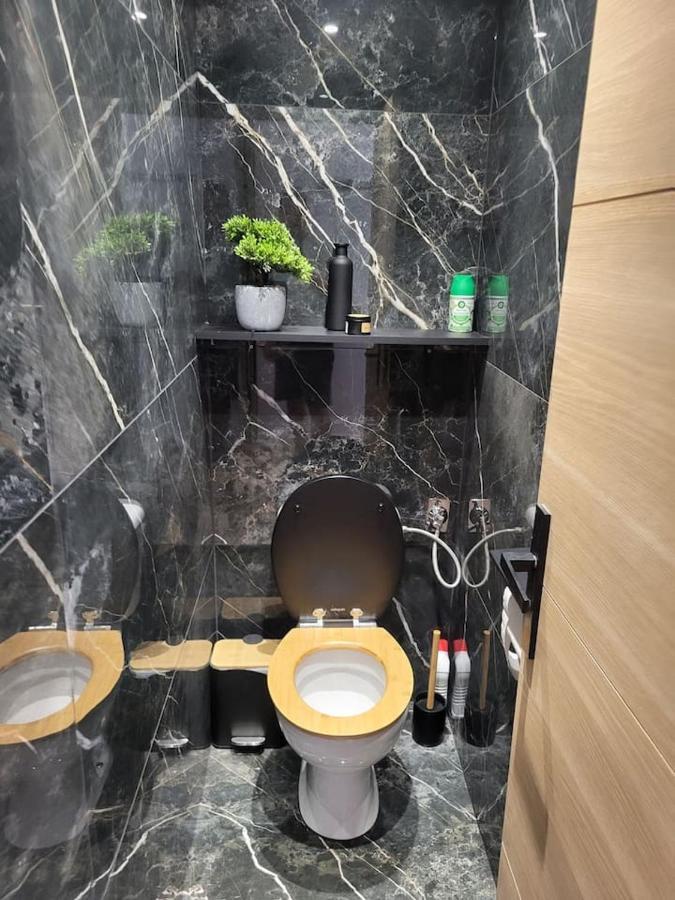 Appartement Jacuzzi 纳博讷 外观 照片